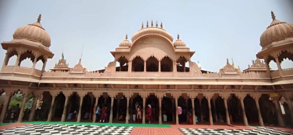 Radha Rani Temple, Barsana 04 Days Agra Mathura Vrindavan Tour