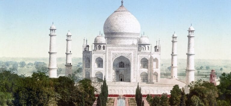 Taj Mahal, Mathura and Bharatpur Agra Tour