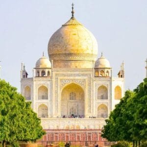 Taj Mahal, Agra https://mathuravrindavantourism.com/tours/5-days-mathura-vrindavan-package-with-agra/