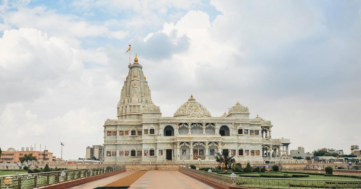 Prem Mandir, Vrindavan | Mathura Vrindavan Tour Package From Agra
